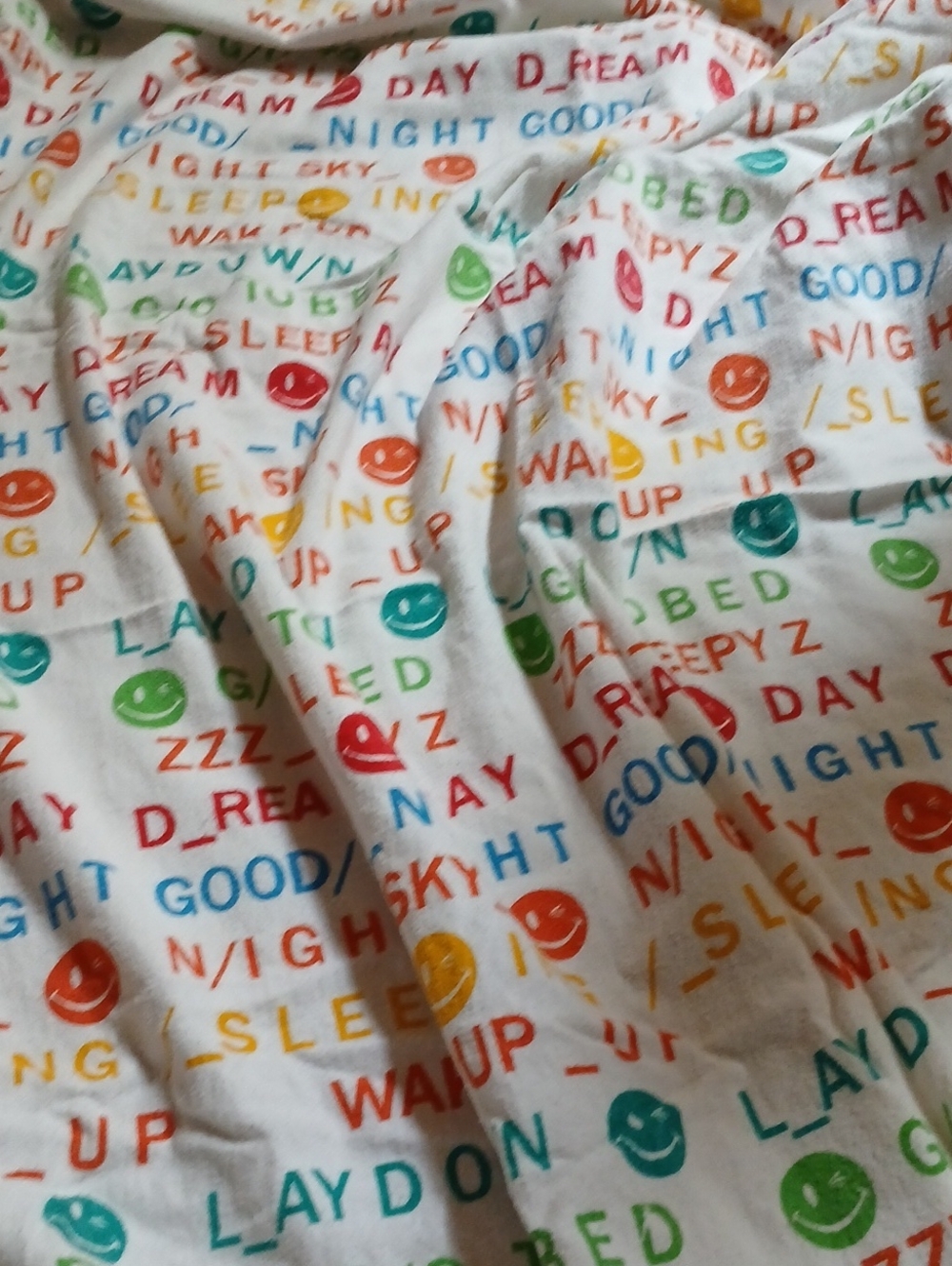 Joe Boxer White Sheet with Multicolor Smiley and Text Pattern